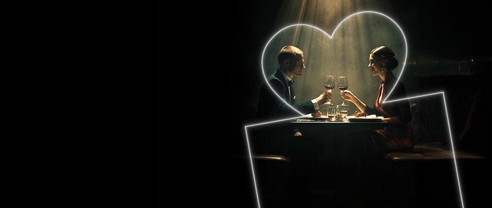 MELNĀ IZPĀRDOŠANA