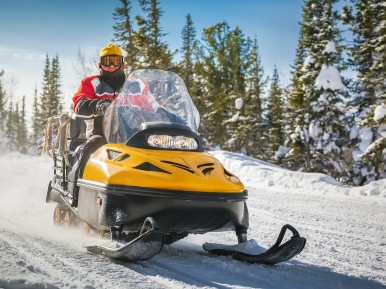 Brauciens ar sniega motociklu (1-2 pers., 1h)