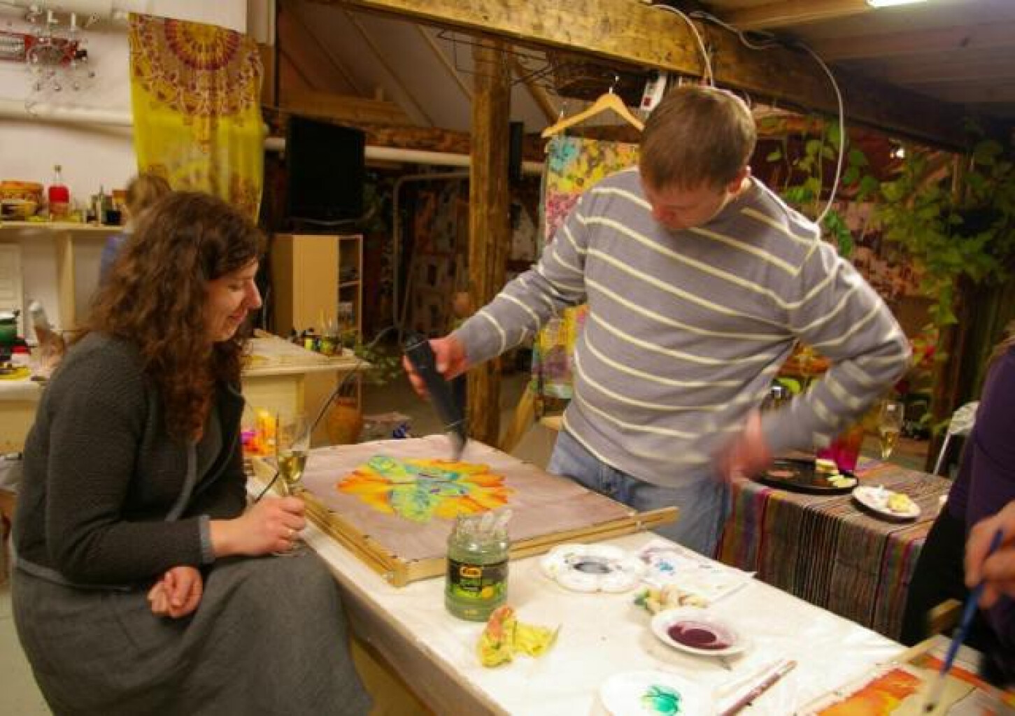 Zīda un tekstila apgleznošanas kurss Terēzes Zaķes studijā