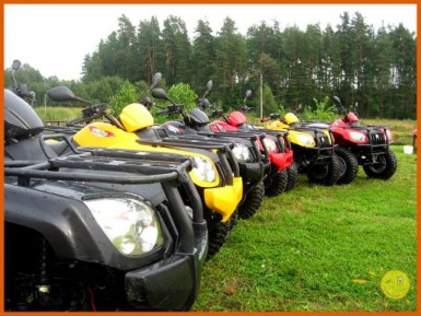 brauciens ar kvadraciklu (2 pers./30 min.) 