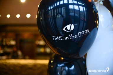 Vakariņas Tumsā „Dine in the Dark“ + glāze vīna  #6