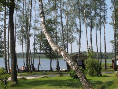 Krievu pirts apmeklējums pie ezera