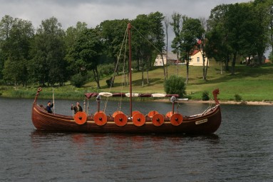 Brauciens pa Daugavu vikingu laivā (6 personām) Pļaviņu novads #1
