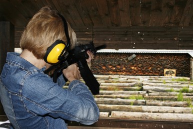 „Gun fest” šaušana ar 5 kaujas ieročiem šautuvē „Smaragdi” 