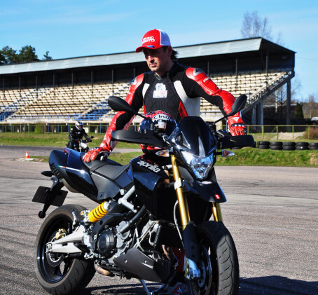 Bruno Moto skola Master-Class nodarbība grupā
