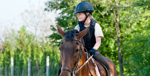 Семейная прогулка на лошадях в парке Jumpravmuiža Bauskas novads #2