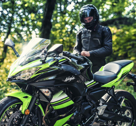 Moto piedzīvojums ar “Kawasaki Ninja 650cc” motociklu
