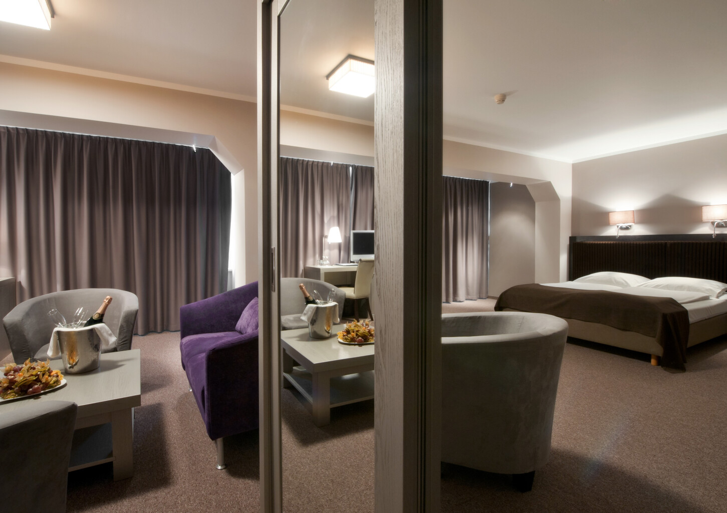 Atpūta Bellevue Park Hotel Riga viesnīcas Apartment Double numuriņā