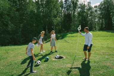Игра в футбогольф в Сигулдском футбогольфном парке (2 взрослых + 2 детей) Krimuldas novads #2
