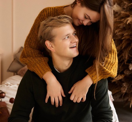 Ziemassvētku fotosesija ar tematiskām dekorācijām (1 stunda)