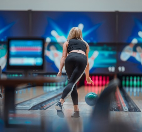 Боулинг с друзьями – 1 час развлечений в Pepsi Centrs