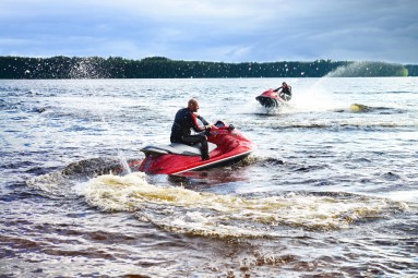 Viļņu piedzīvojums ar ūdens motociklu – 10 min., 1-2 pers. 