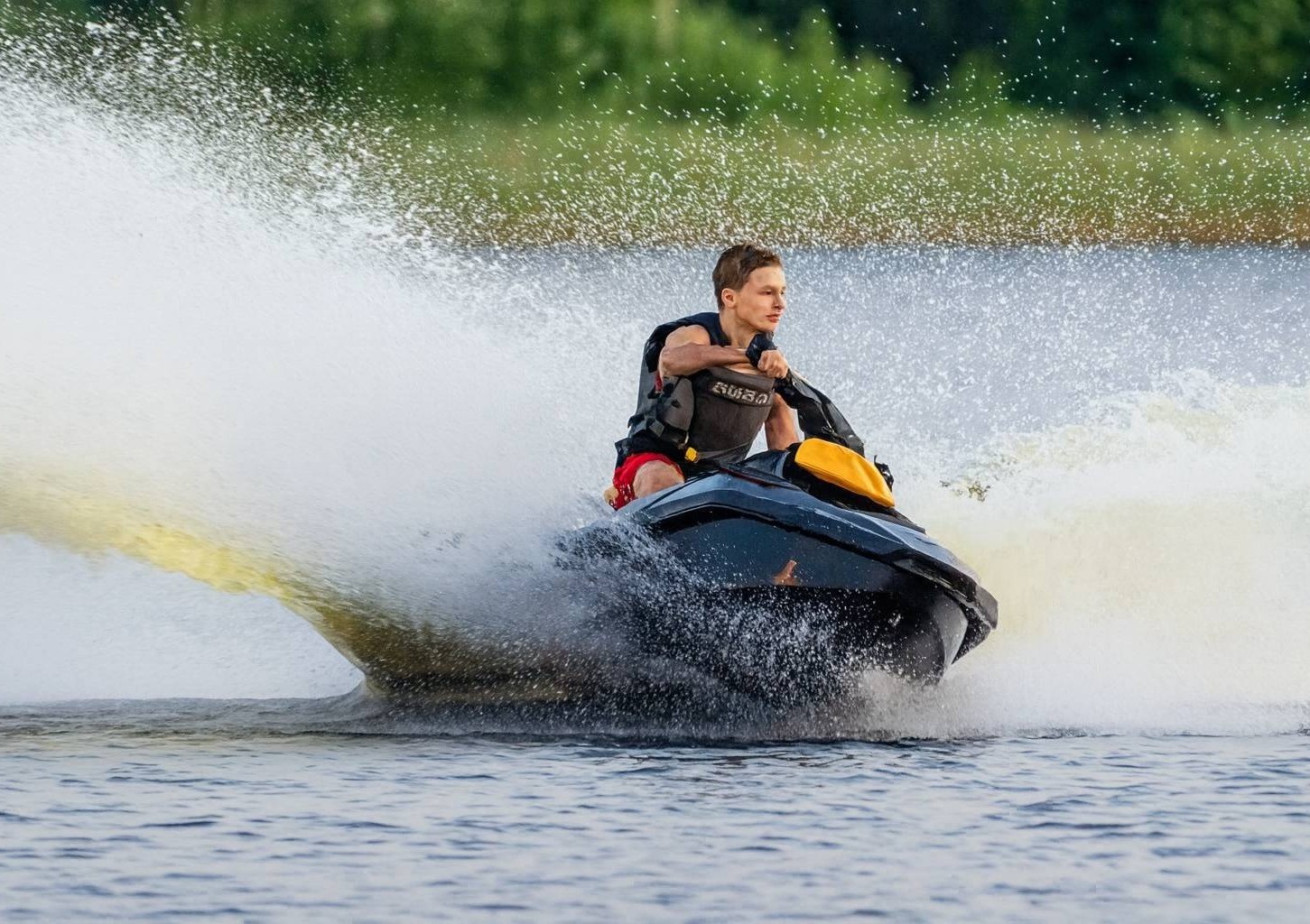 Viļņu piedzīvojums ar ūdens motociklu – 40 min., 1-2 pers.