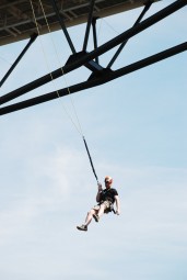 Прыжок с верёвкой с рекордной высоты #13