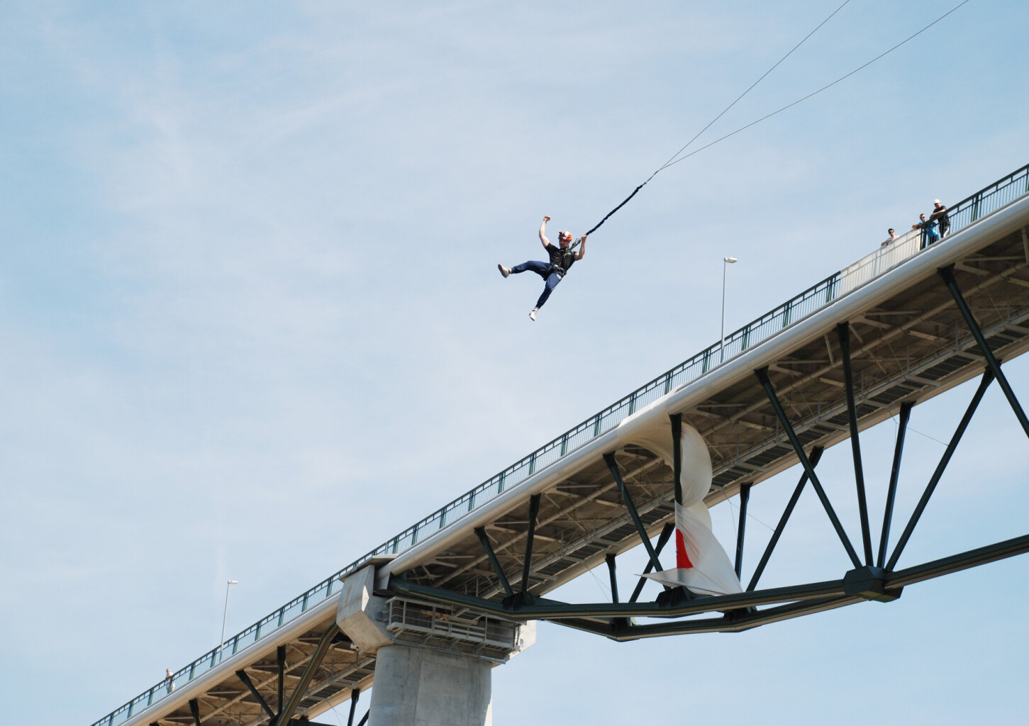 Virvju lēkšana no rekordliela augstuma diviem