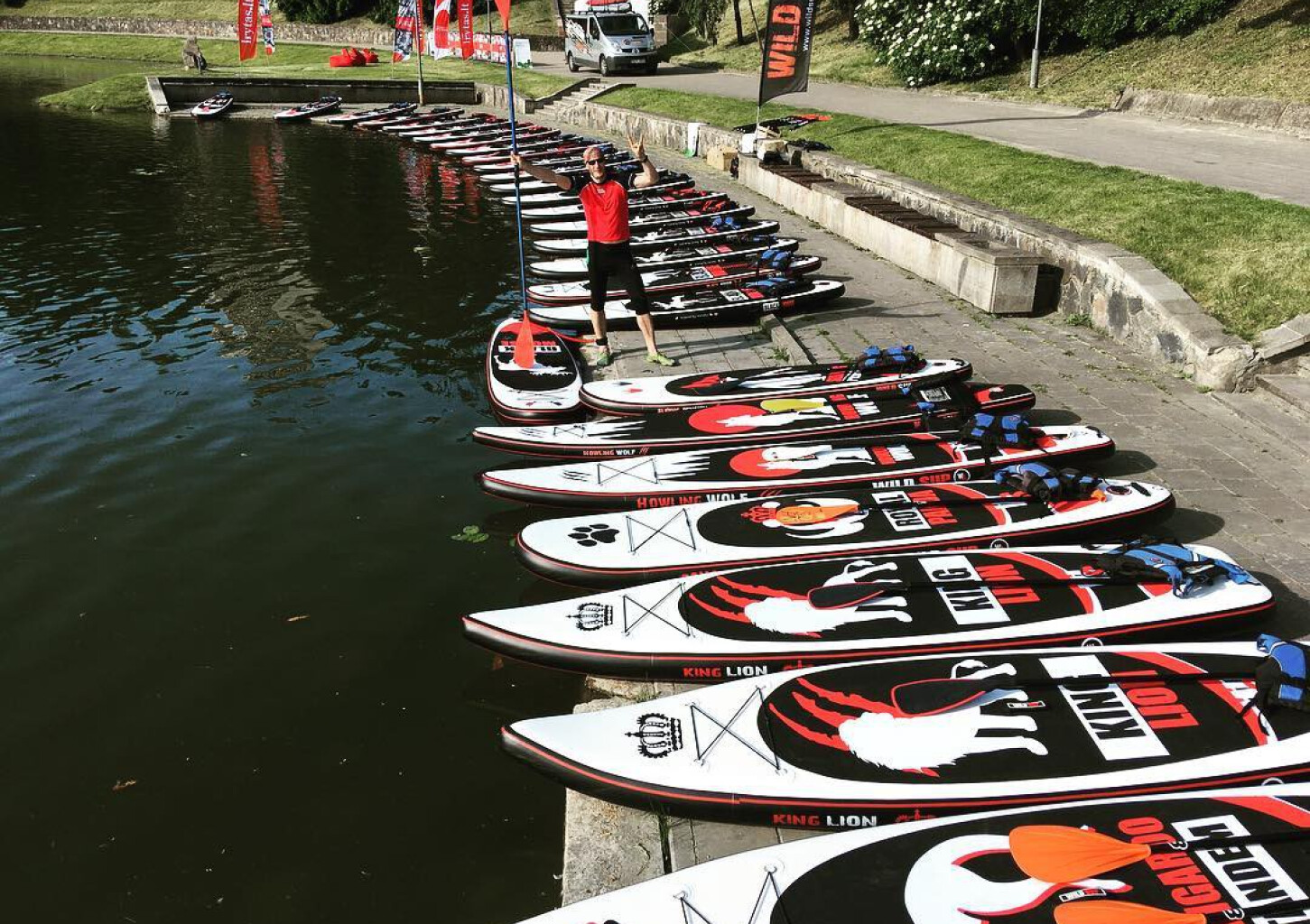 Divu WILD SUP dēļu noma
