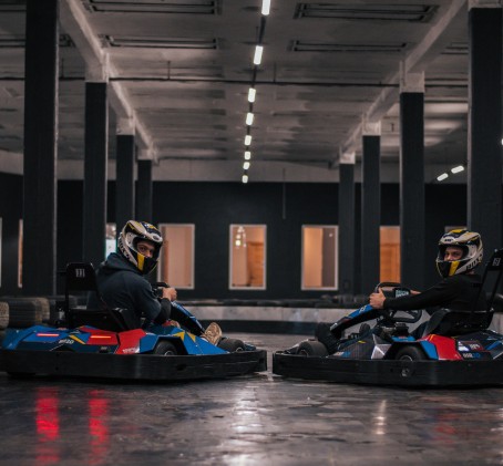 Brauciens ar jaudīgiem elektrokartingiem (2 pers., 10 min)