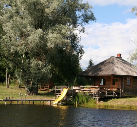 Lauku pirts ar silto baļļu Mārcienas muižā (līdz 4 pers.)