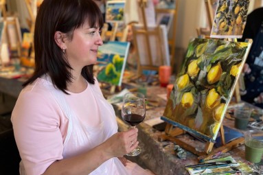 Мастер-класс по живописи для одного – Art&Wine в Риге