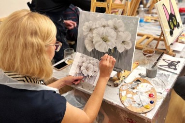 Мастер-класс по живописи для одного – Art&Wine в Риге