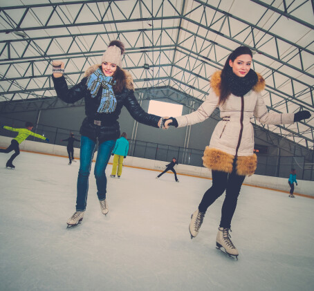 Vecmeitu vai vecpuišu ballīte uz ledus (līdz 10 pers.)