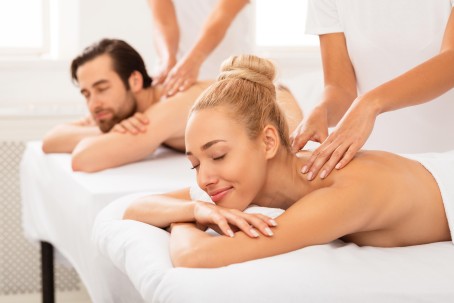 Pāru pilna ķermeņa masāža ar ēteriskām eļļām MYSPA Rīgā