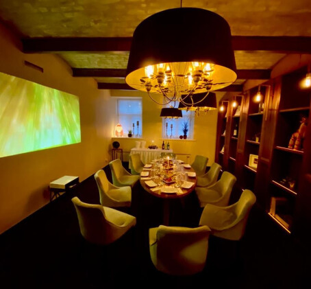 Privāts kino seanss "Cafe Film Noir" (4 pers.)
