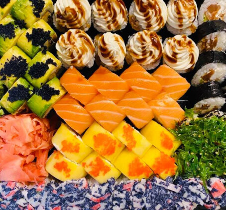 Garda maltīte no ’’AM Sushi’’ līdzņemšanai