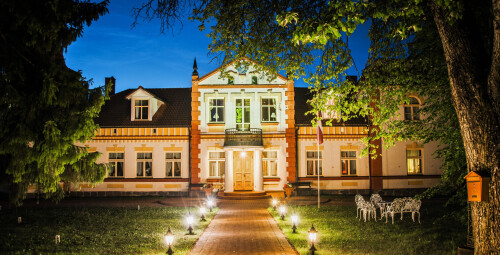 Elegantas brīvdienas diviem Mārcienas muižā