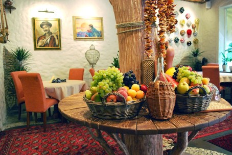 Вкусные блюда в ресторане "TaškentA" в Риге