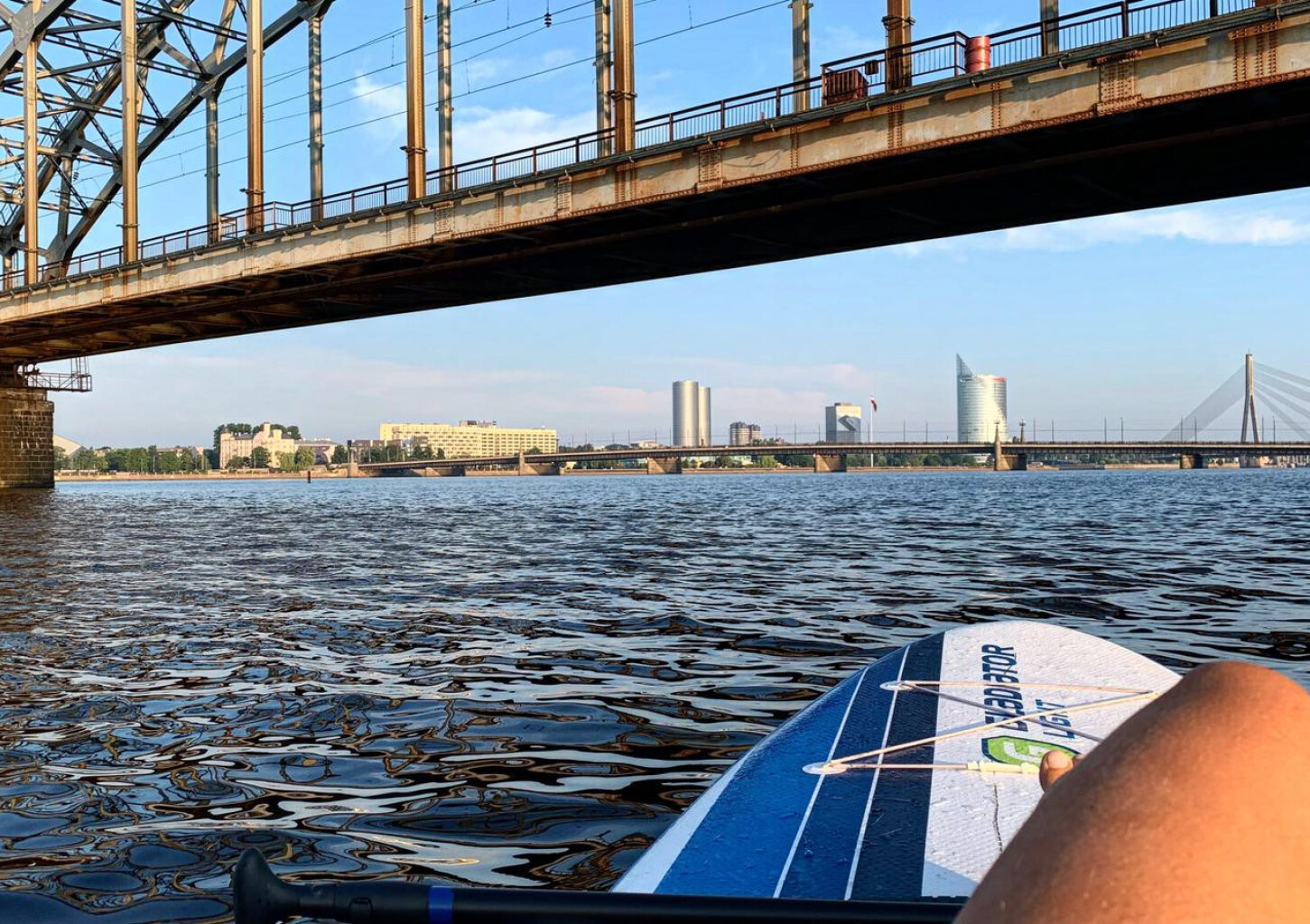 Izbrauciens ar SUP dēļiem Rīgas centrā diviem (2h)