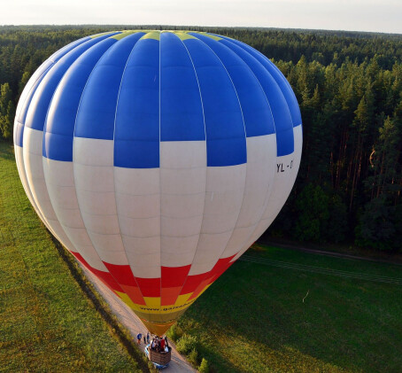 Lidojums ar gaisa balonu Siguldā (1 pers., darba dienās)