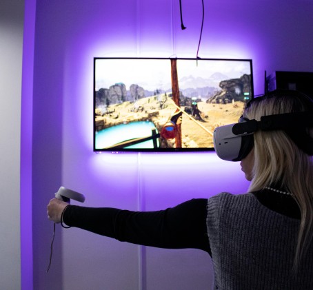 Virtuālās realitātes izklaide "VR Room" (līdz 15 pers., 1h)