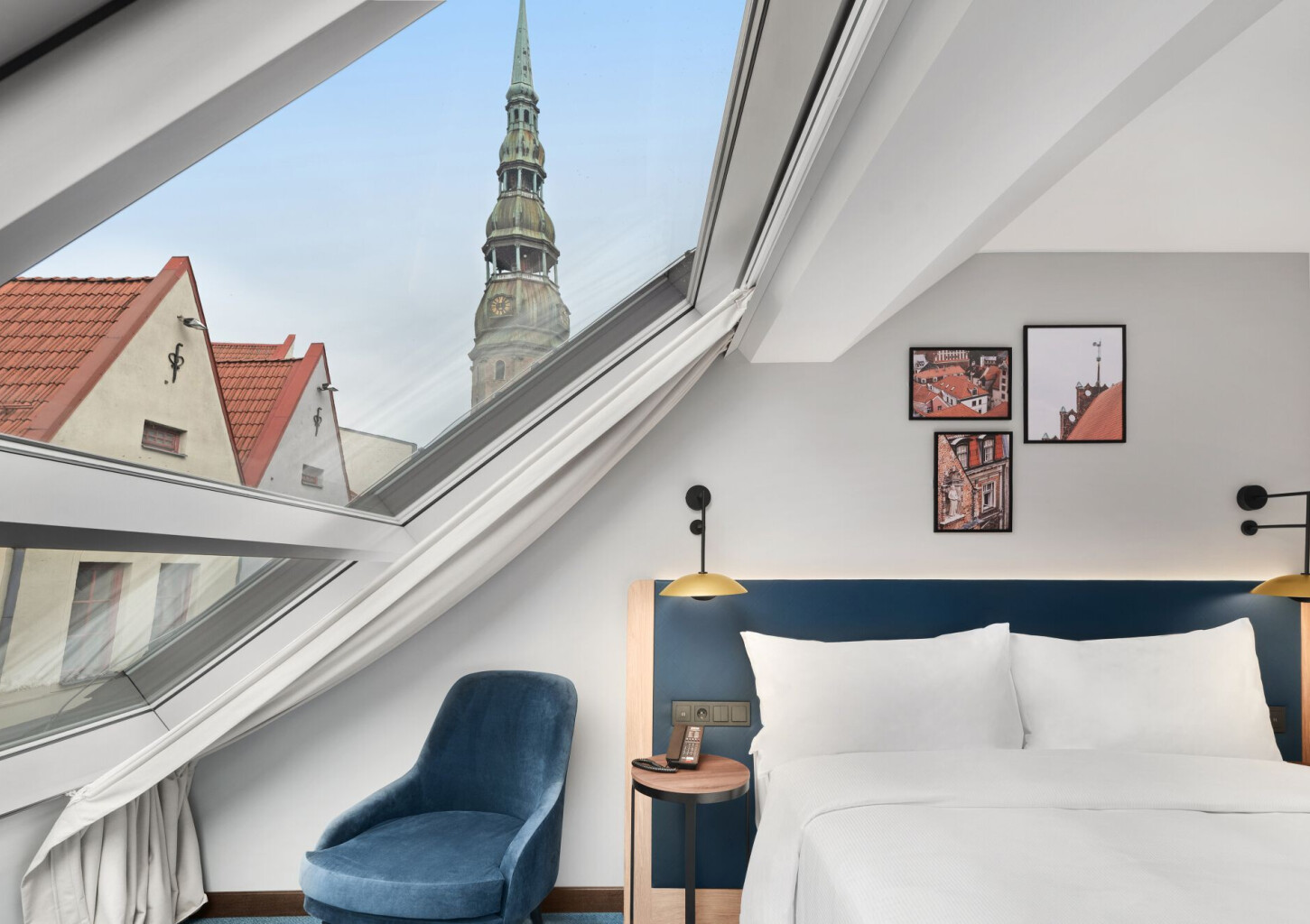Nakts ’’Hilton Garden Inn Riga Old Town’’ + vakariņas ģimenei