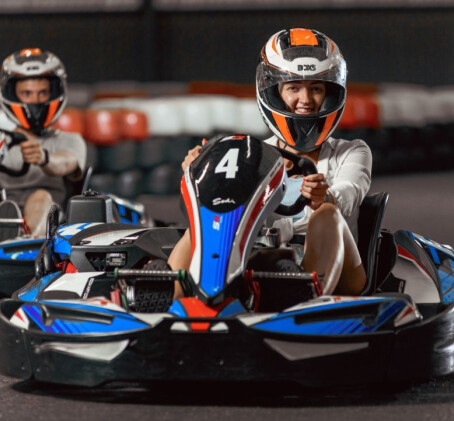 Brauciens ar lielo kartingu "Biķernieku Kartinga hallē"