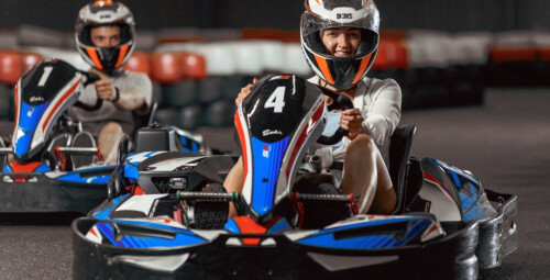 Brauciens ar lielo kartingu