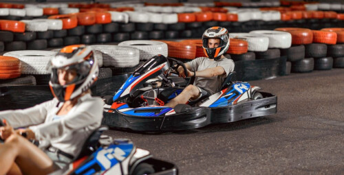 Brauciens ar lielo kartingu