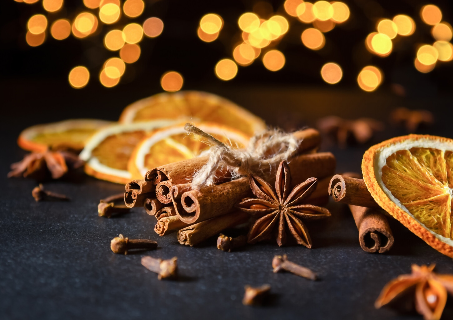 Ziemassvētku pasaka dāvanā -  kanēlis, citrus, šokolāde