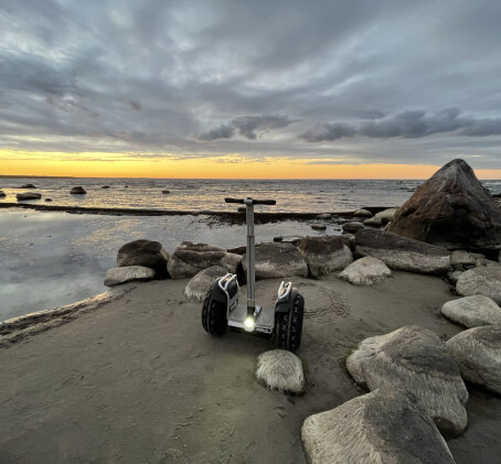 Brauciens gar jūru un kāpām ar līdzsvara dēļiem (6 pers.)
