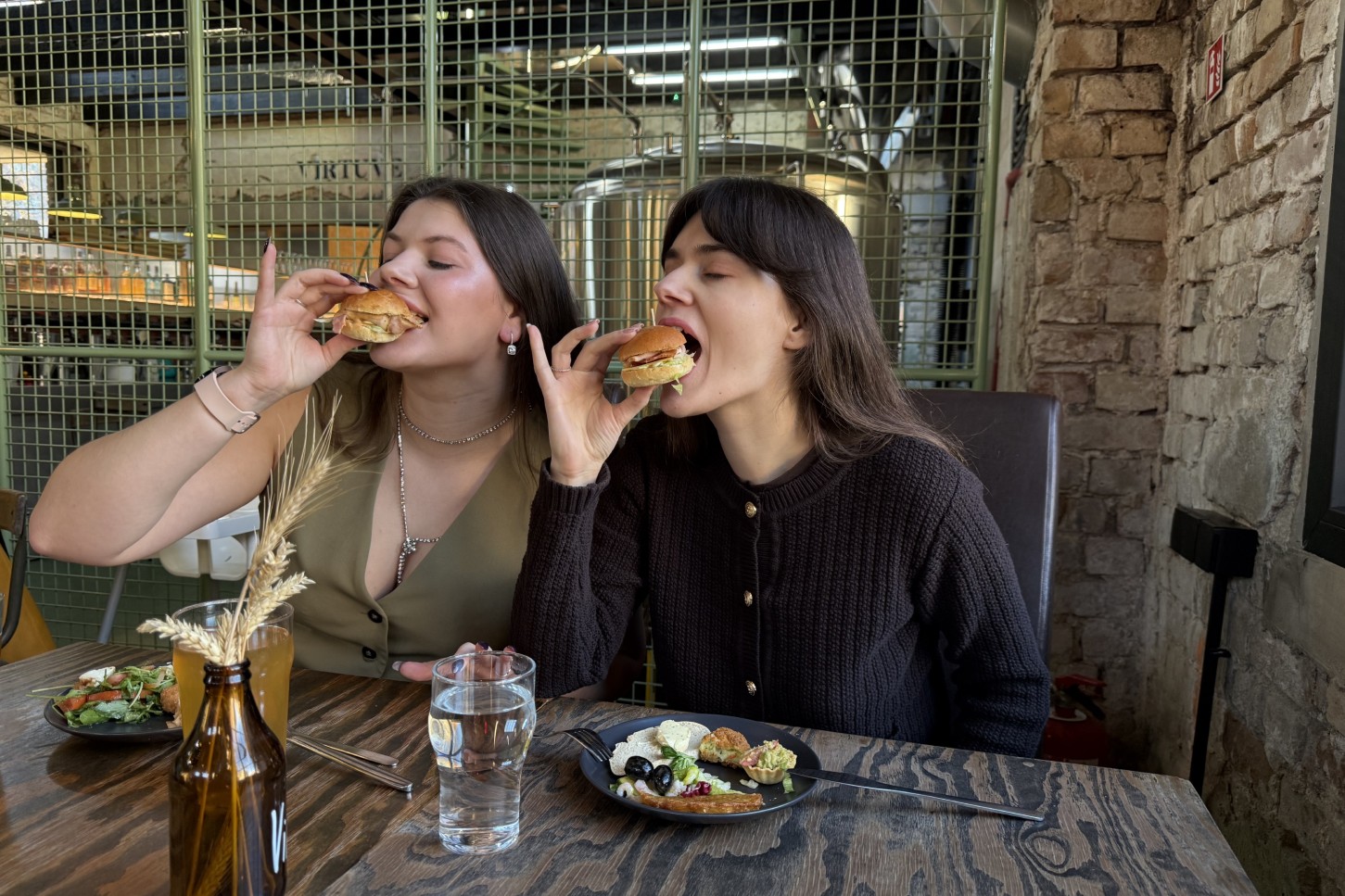 Vēlās brokastis Rīgā diviem – Brūzis Manufaktūra