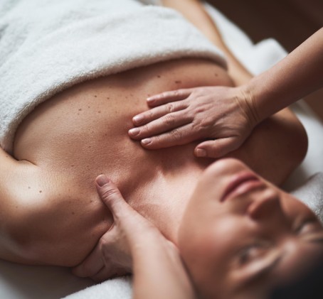 Kopjošā procedūra sejas ādai salonā "Activ&Spa"