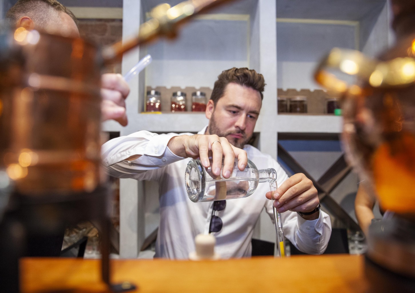 Мастер-класс по изготовлению джина в Riga Gin Lab