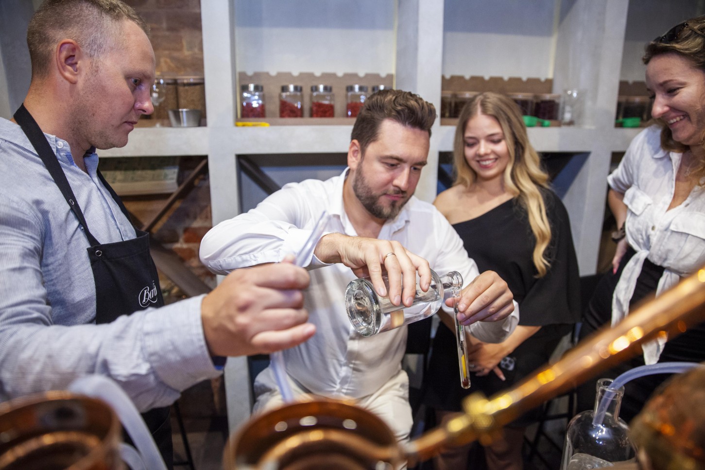 Мастер-класс по изготовлению джина в Riga Gin Lab (3 перс.)