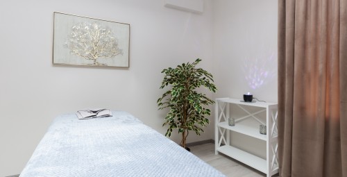 Antistresa aromamasāža un karsto akmeņu masāža