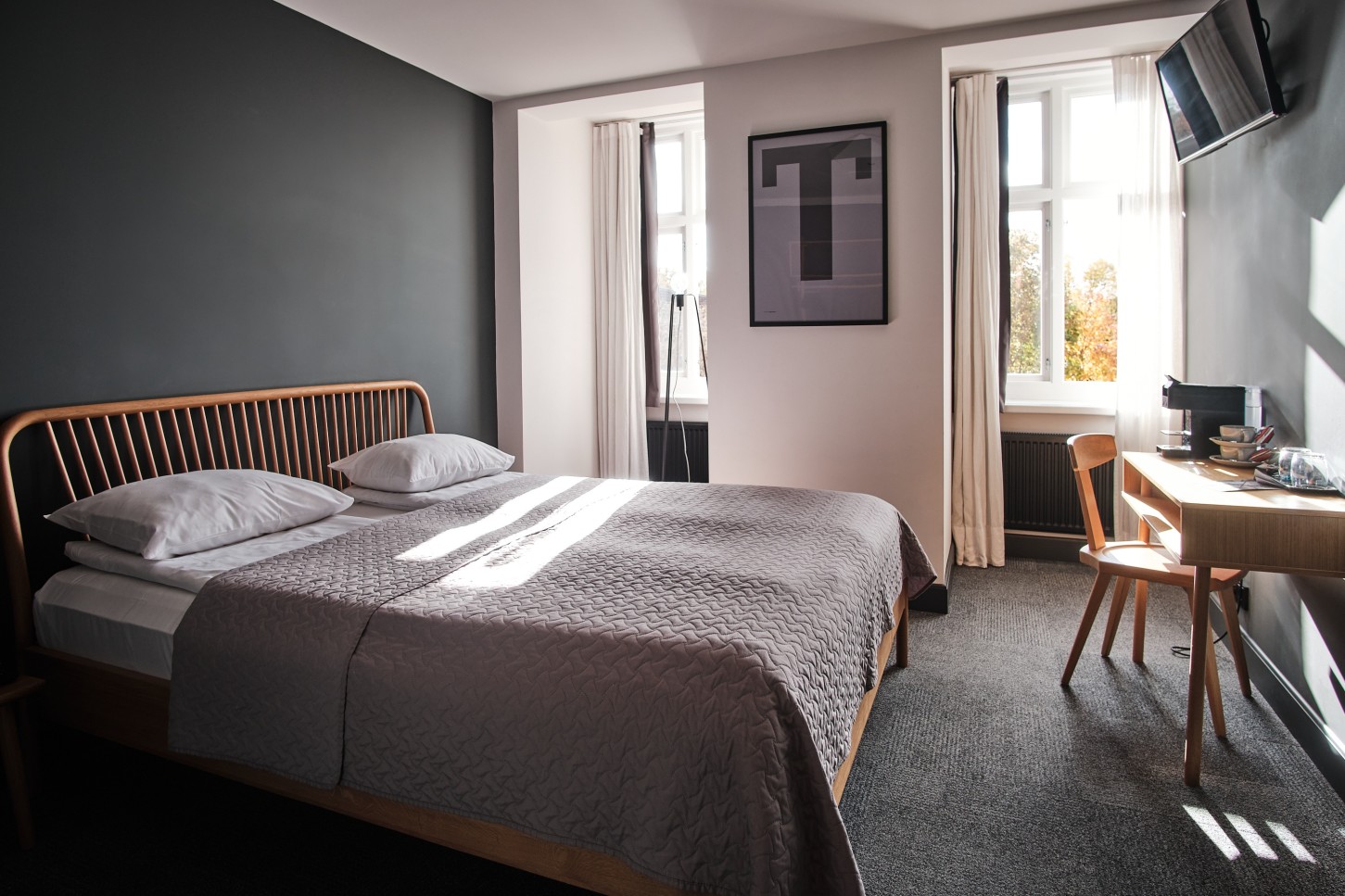 H.E. Vanadziņš: ужин из 5 блюд и ночь в старом городе Цесиса