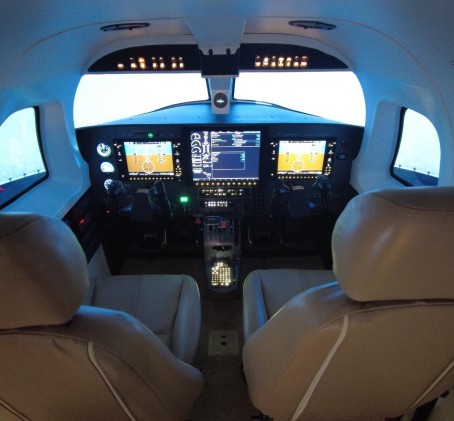 AvioSim в Риге – полёт на авиасимуляторе для 1–2 человек