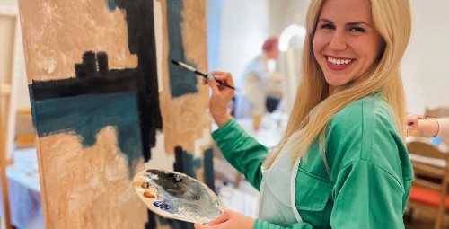 Интерьерная картина для одного – мастер-класс Art&Wine в Риге