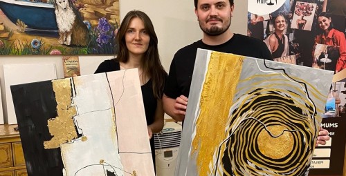 Интерьерная картина для одного – мастер-класс Art&Wine в Риге