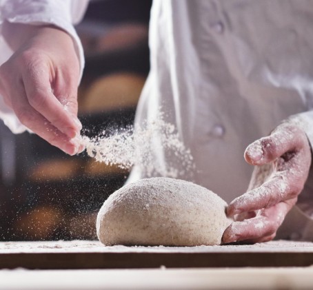 Ūdens kliņģeru meistarklase no "Makss un Morics" Rīgā