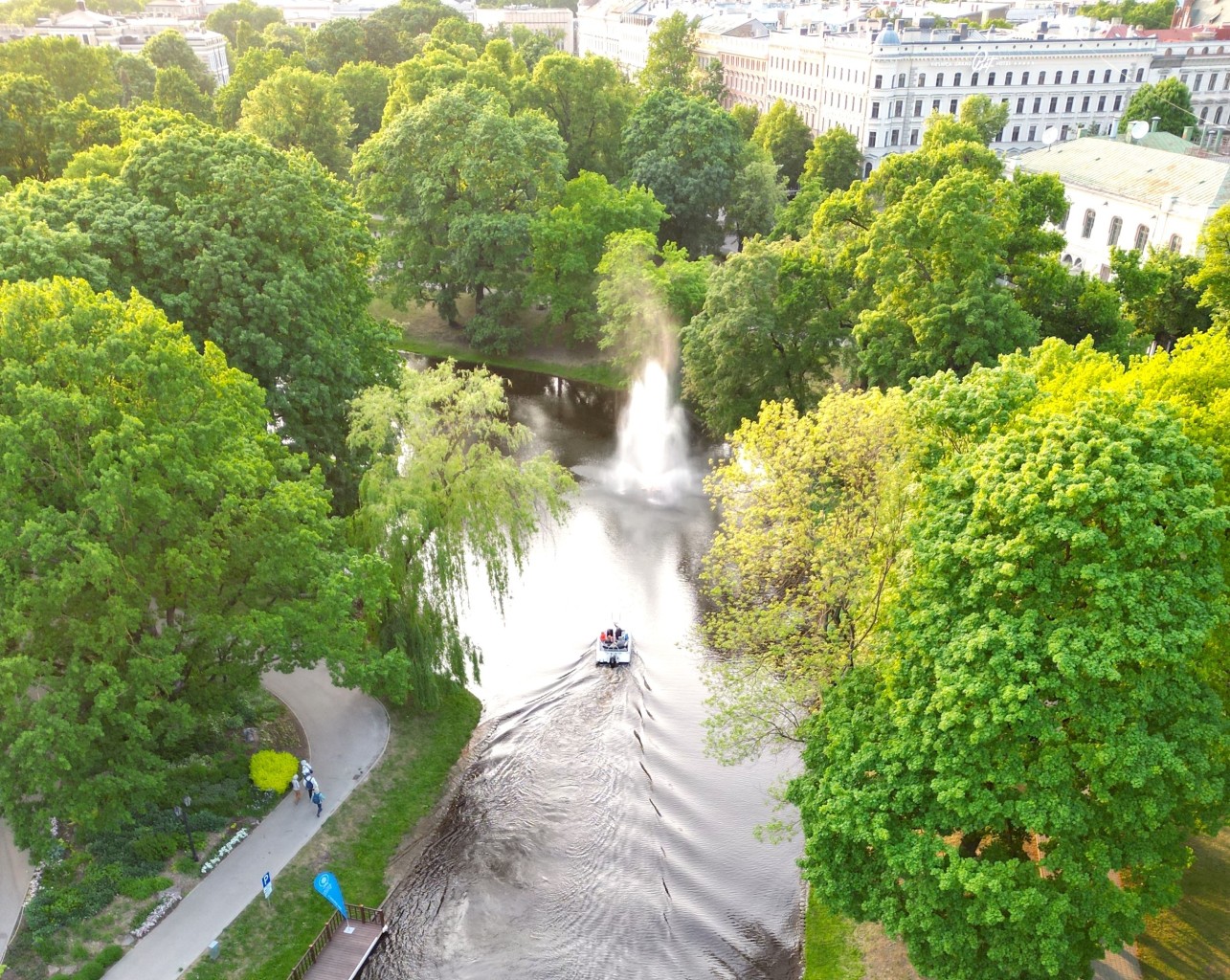 Rīgas panorāmas reiss Rīgas kanālā un Daugavā (bērnam)